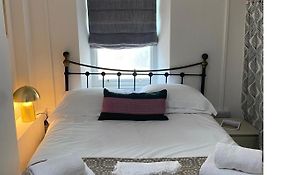 Charming Studio In Heart Of Vibrant St Just, West Cornwall